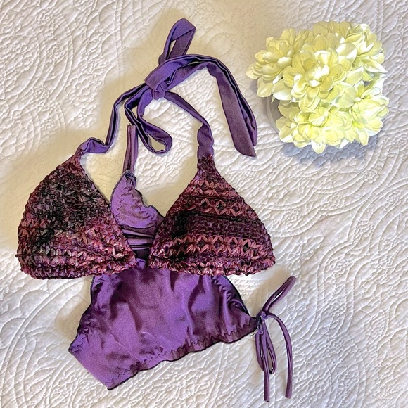 Bikini - Picture 2 of 2